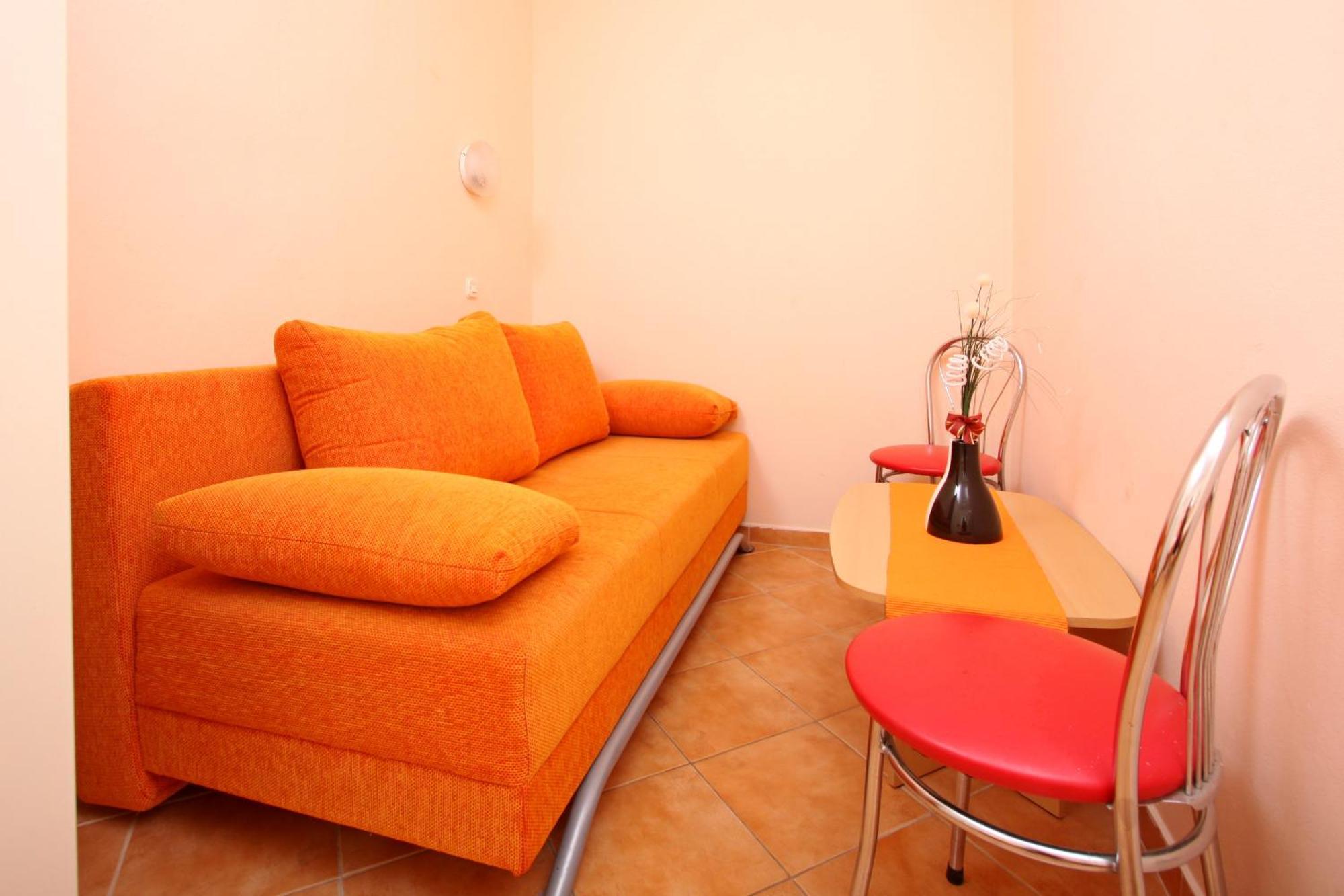 Apartments And Rooms Vesna Novaglia Esterno foto